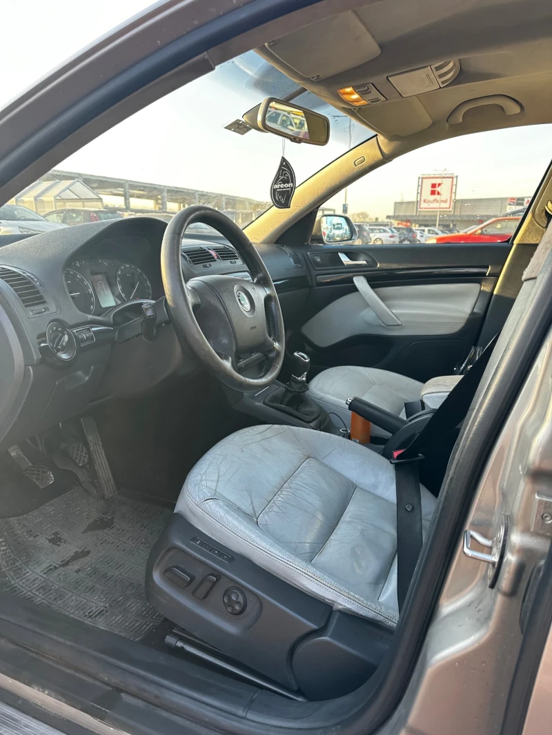 Skoda Octavia, снимка 6 - Автомобили и джипове - 52849184