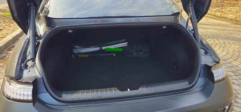 Hyundai Ioniq 6 PREMIUM HTRAC 4x4 , снимка 14 - Автомобили и джипове - 53537374