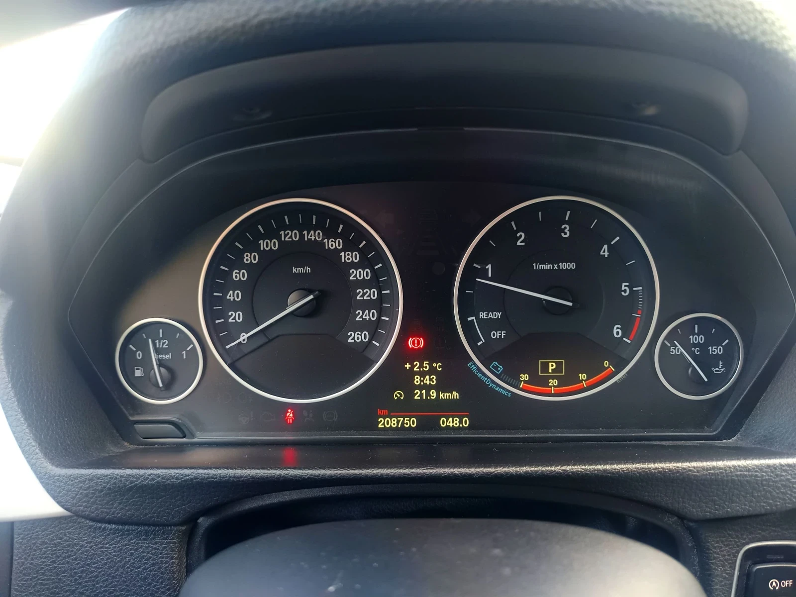 BMW 320 2.0 116 к.с. автомат нави M - изображение 10