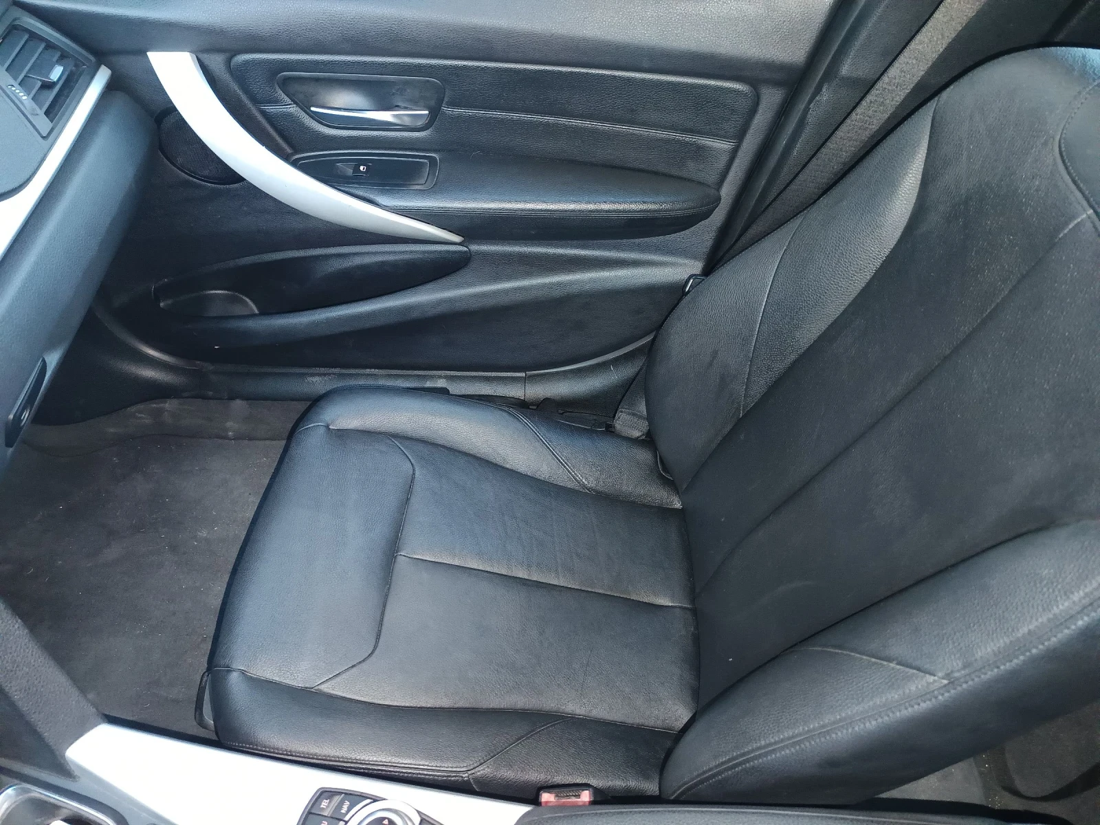 BMW 316 2.0 116 к.с. автомат кожа M - изображение 8