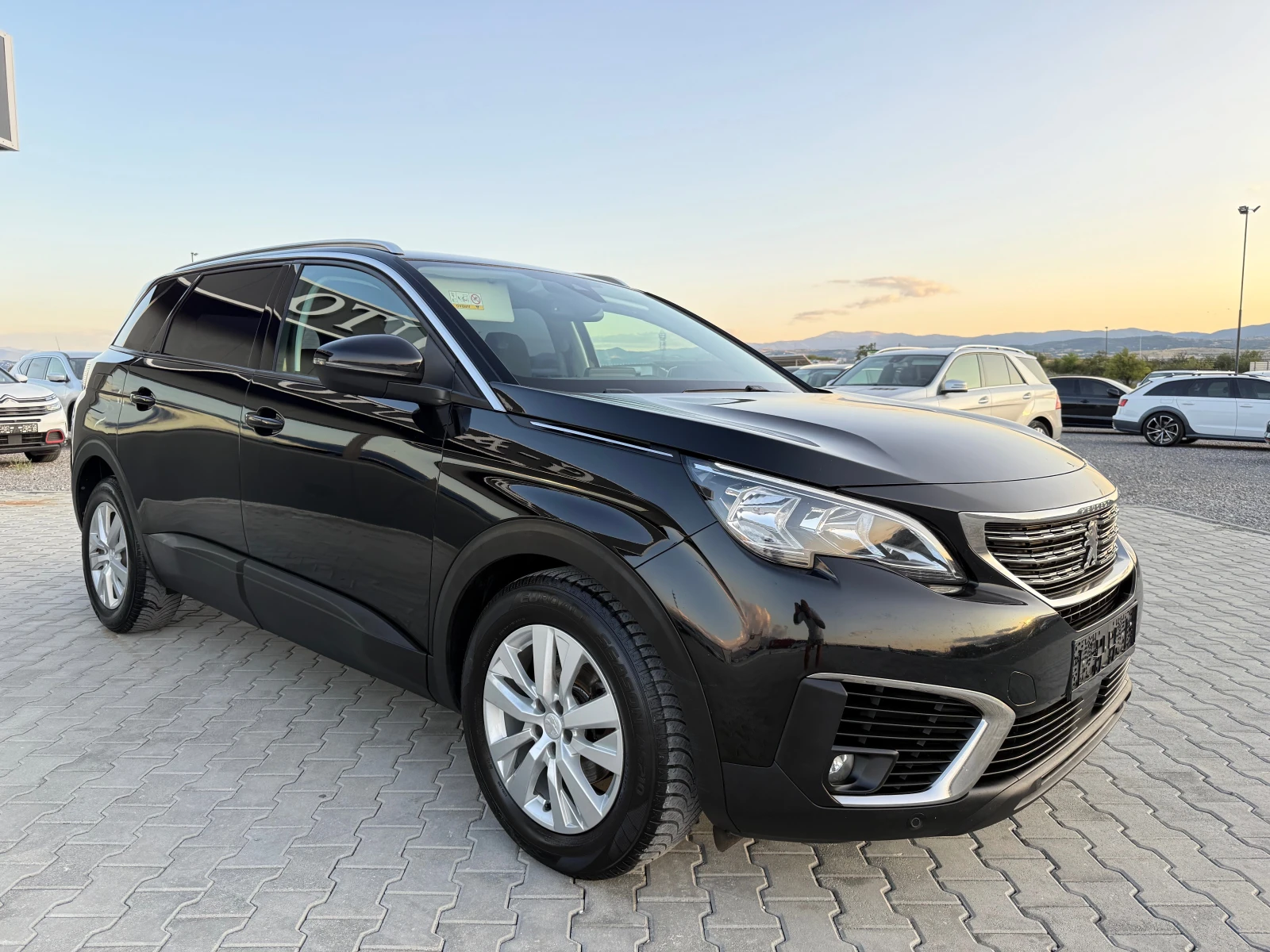 Peugeot 5008 1.5 HDI 130 ks 7 седалки Собствен лизинг !!! - изображение 3