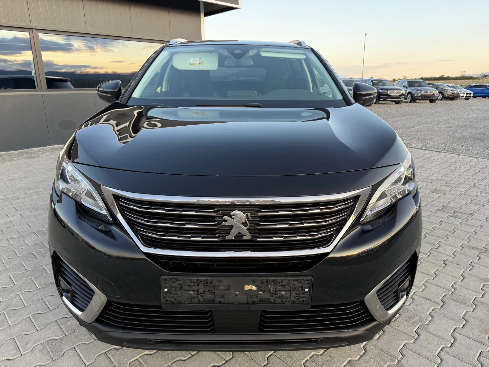 Peugeot 5008 1.5 HDI 130 ks 7 седалки Собствен лизинг !!! - изображение 2