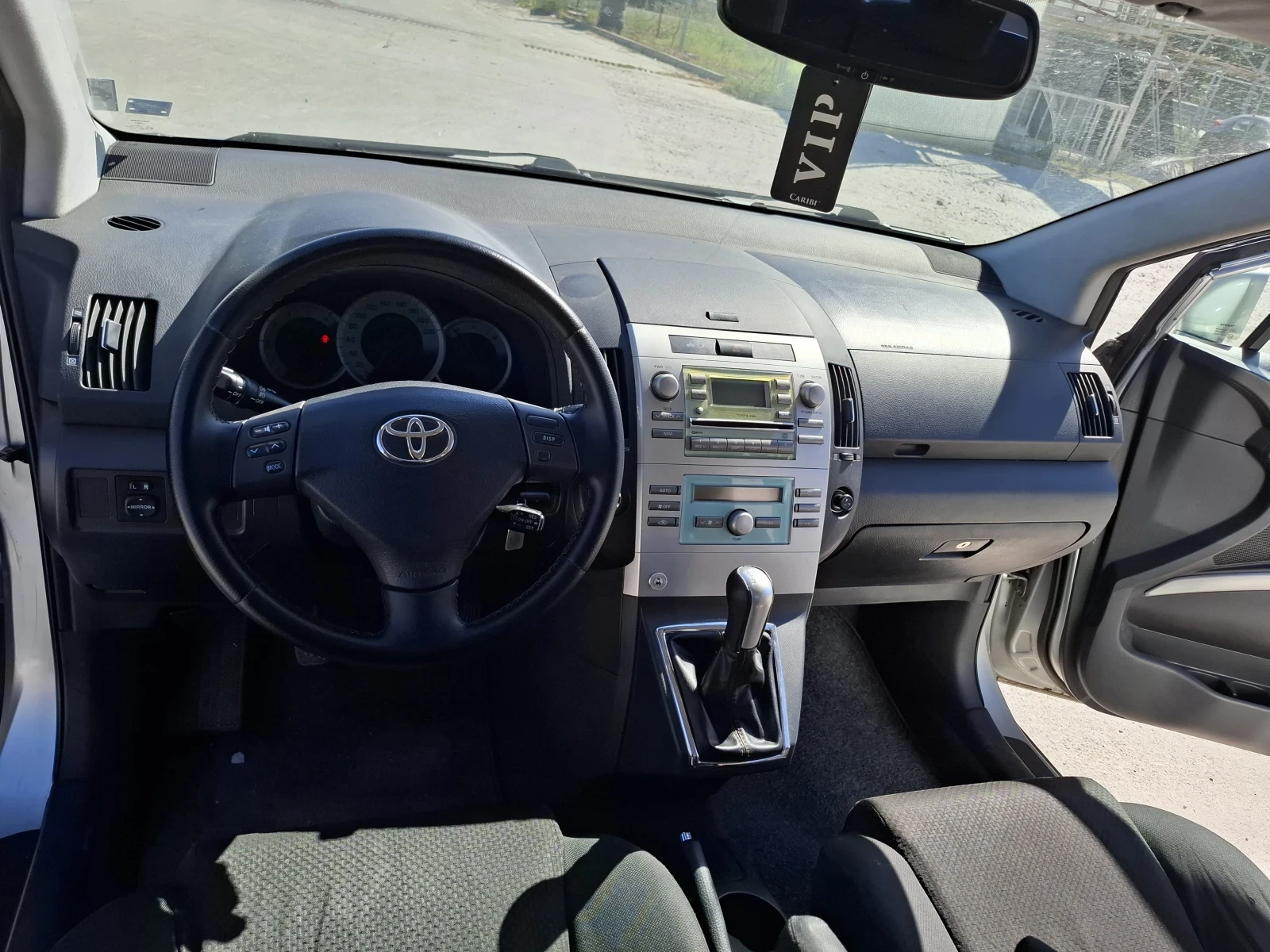 Toyota Corolla verso | Mobile.bg   13