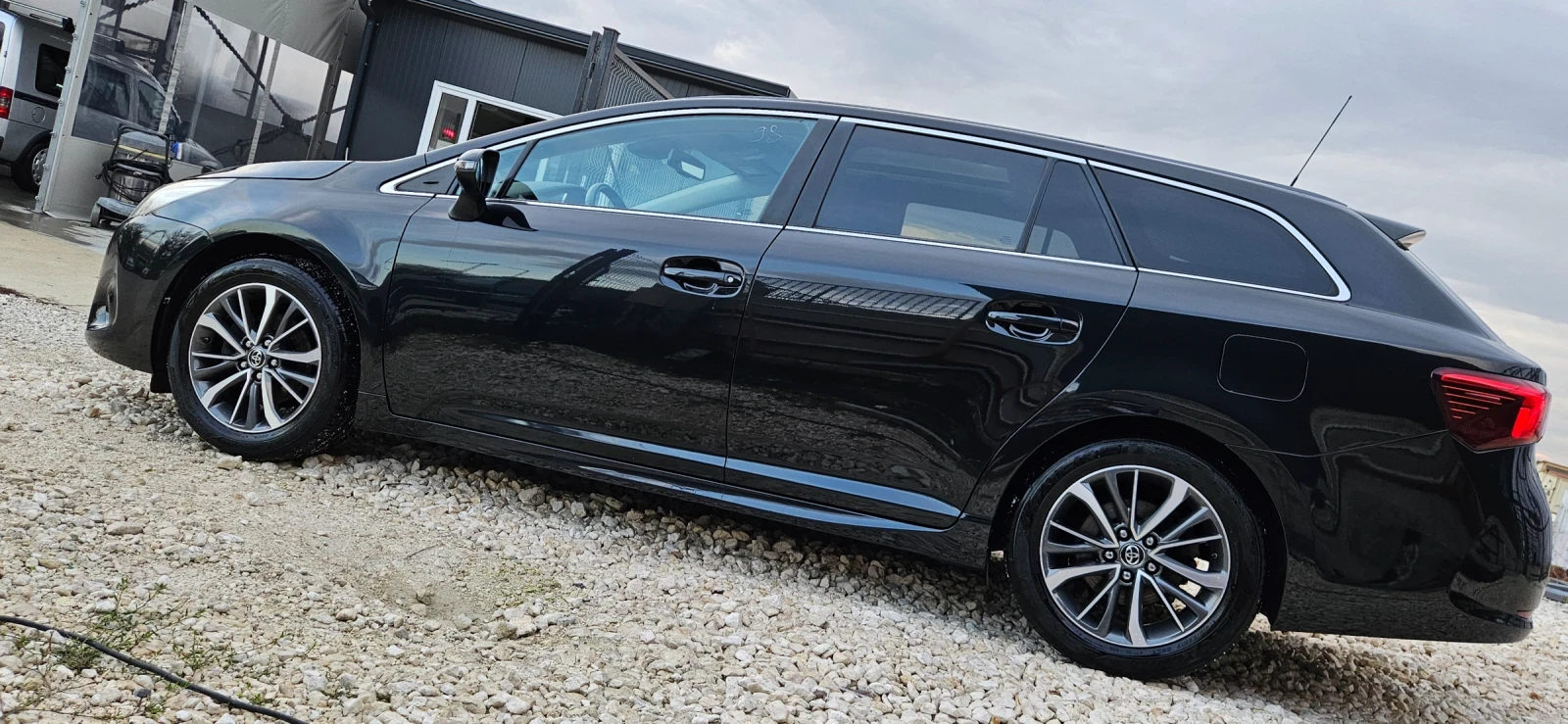 Toyota Avensis 1.8 , Executive + Full max | Mobile.bg   12