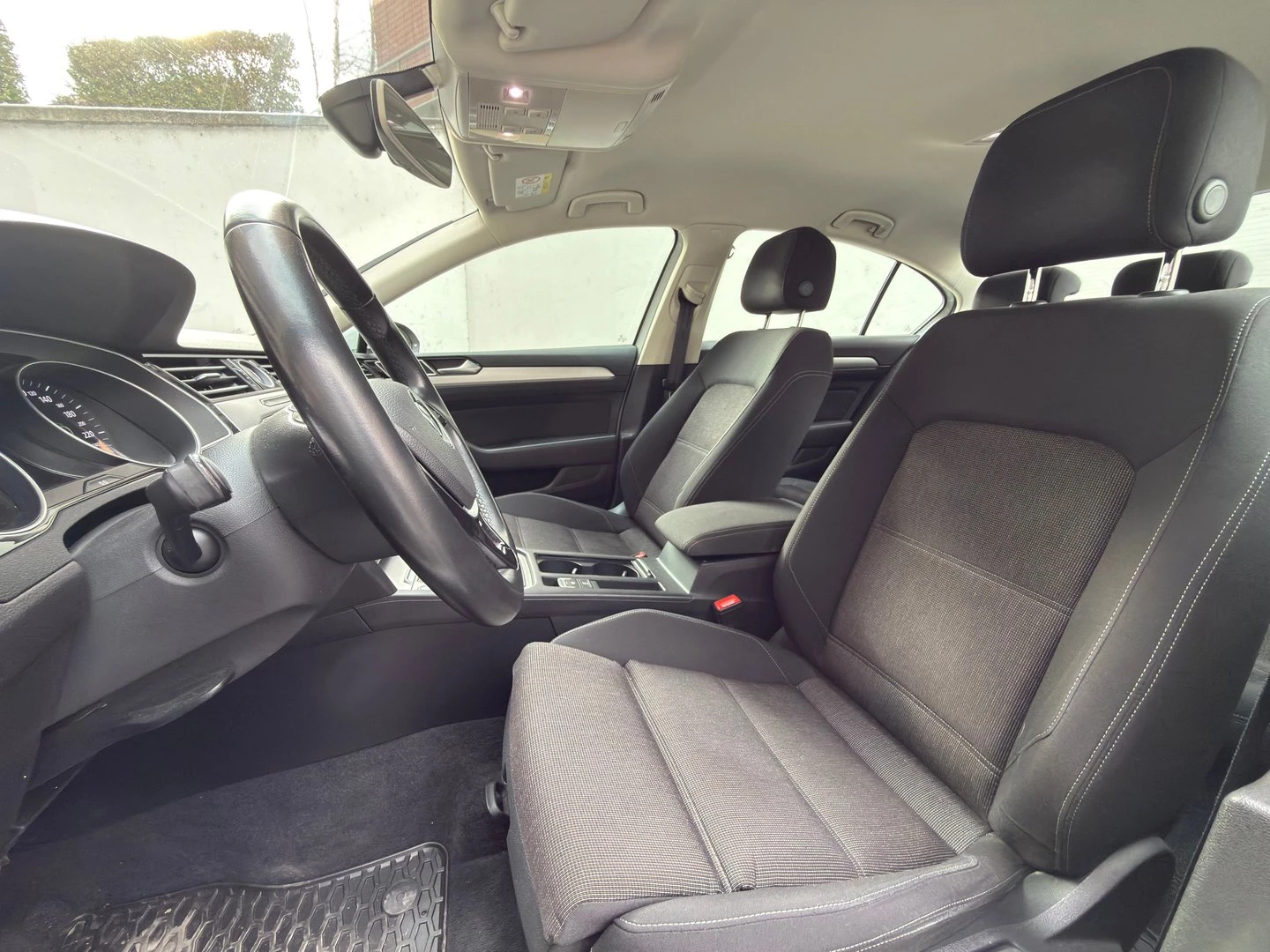 VW Passat Comfortline 2.0TDI BMT, снимка 4 - Автомобили и джипове - 53243828