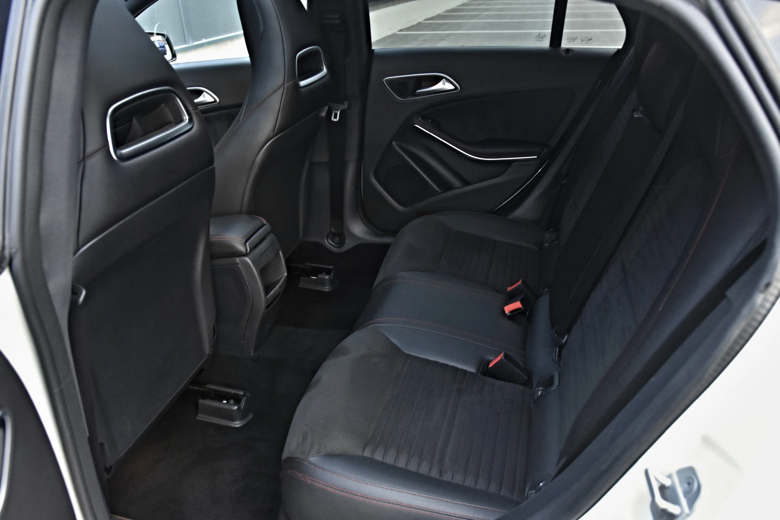 Mercedes-Benz CLA 220 220CDI\AMG\PANORAMA\CAMERA, снимка 14 - Автомобили и джипове - 53726462