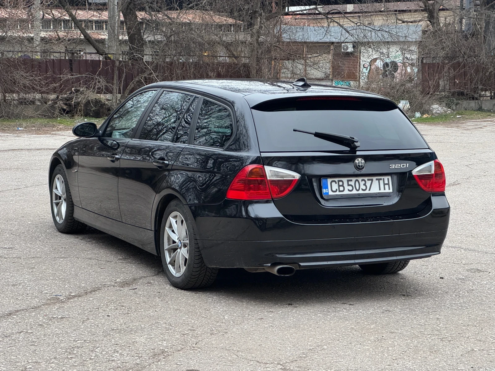 BMW 320 E91, снимка 5 - Автомобили и джипове - 53902186