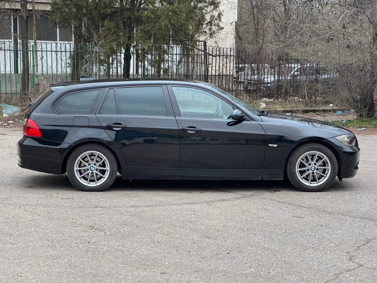 BMW 320 E91, снимка 8 - Автомобили и джипове - 53902186