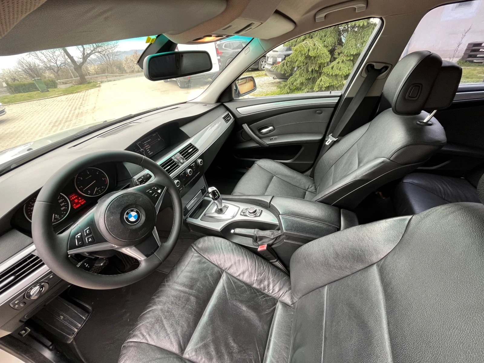 BMW 530 D facelift/Steptronic/реален пробег/, снимка 5 - Автомобили и джипове - 53984443