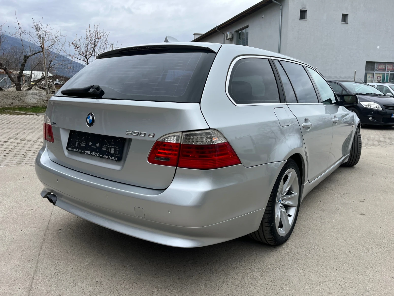 BMW 530 D facelift/Steptronic/реален пробег/, снимка 3 - Автомобили и джипове - 53984443