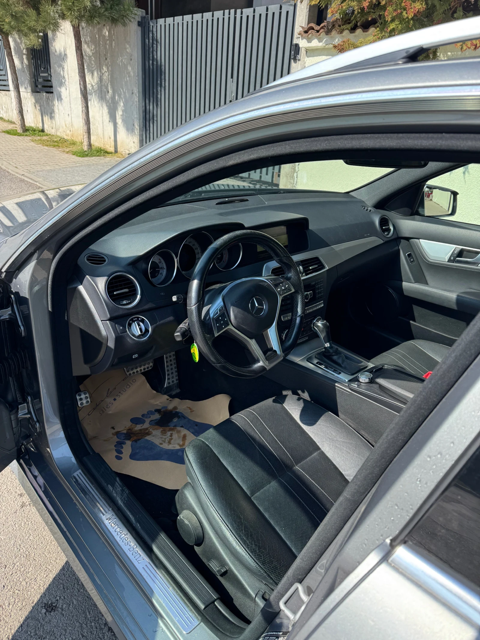 Mercedes-Benz C 200, снимка 5 - Автомобили и джипове - 54160902