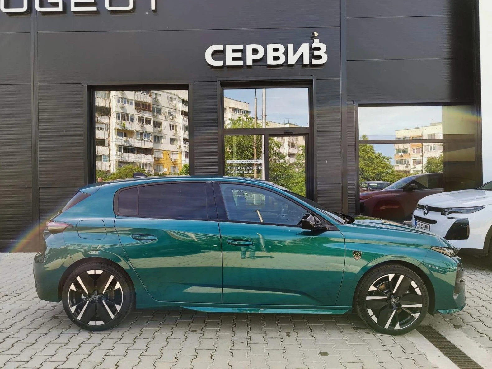 Peugeot 308 308 MCA GT EXCLUSIVE 1 2 145 HYBRID 48V e-DCS6 EUR, снимка 4 - Автомобили и джипове - 54602830