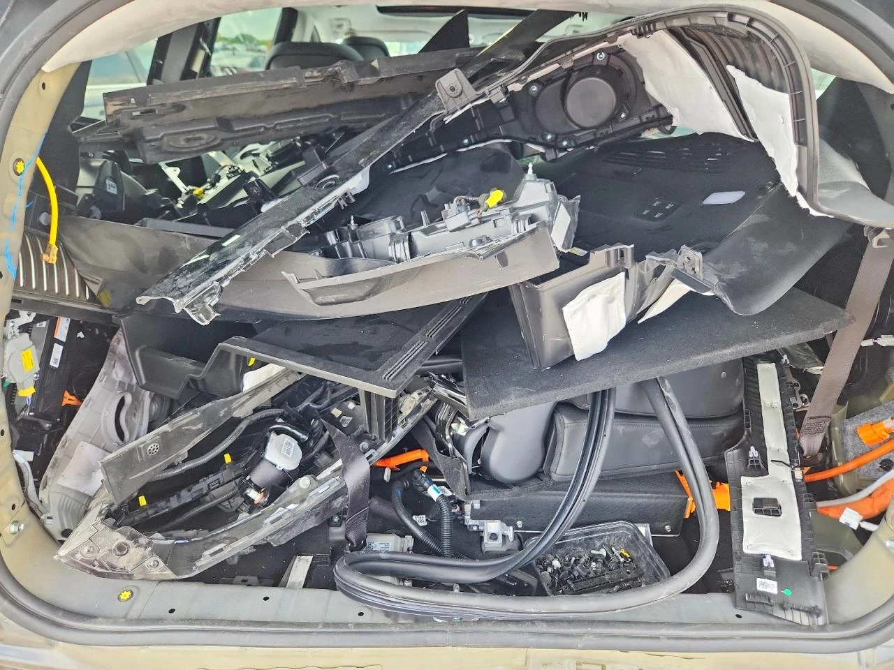 Hyundai Ioniq 0.0l 9 Performance Calligraphy, снимка 13 - Автомобили и джипове - 54655019