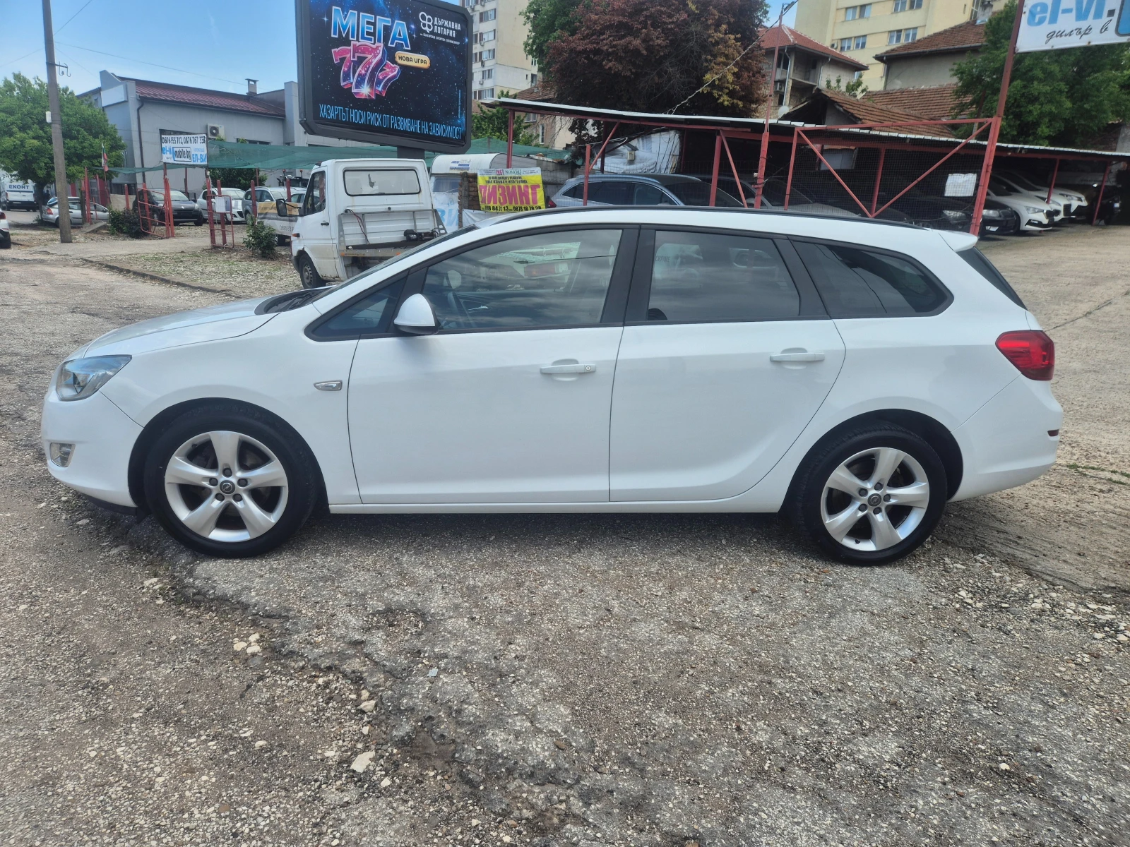 Opel Astra 1.7CDTI 110k.s, снимка 8 - Автомобили и джипове - 54696764