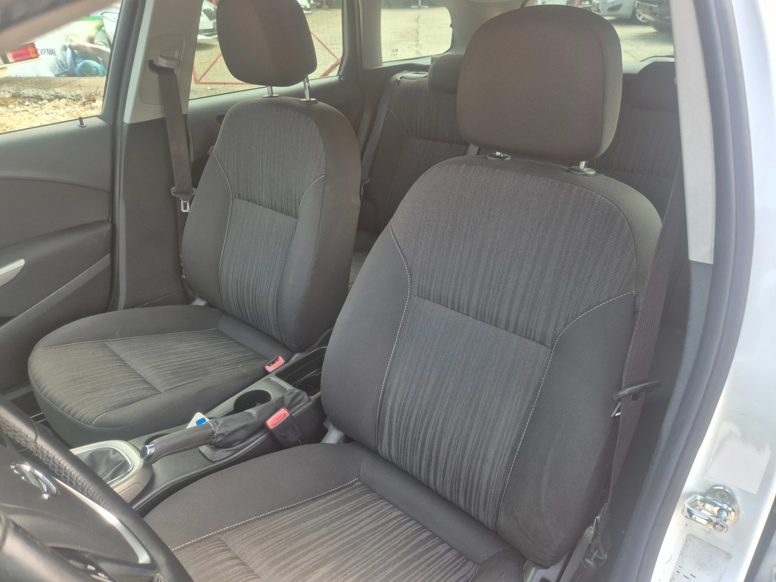 Opel Astra 1.7CDTI 110k.s, снимка 10 - Автомобили и джипове - 54696764