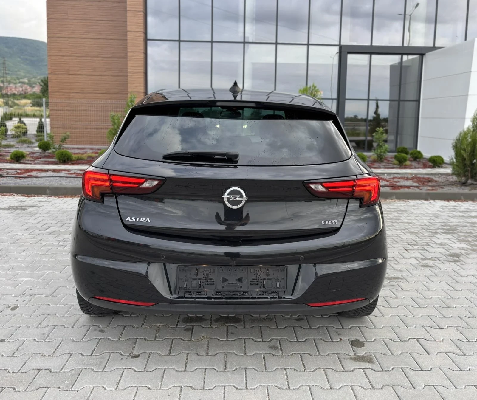 Opel Astra 1.6CDTi/136кс/Лед/Нави/Подгрев/Германия/Евро6, снимка 14 - Автомобили и джипове - 54909232