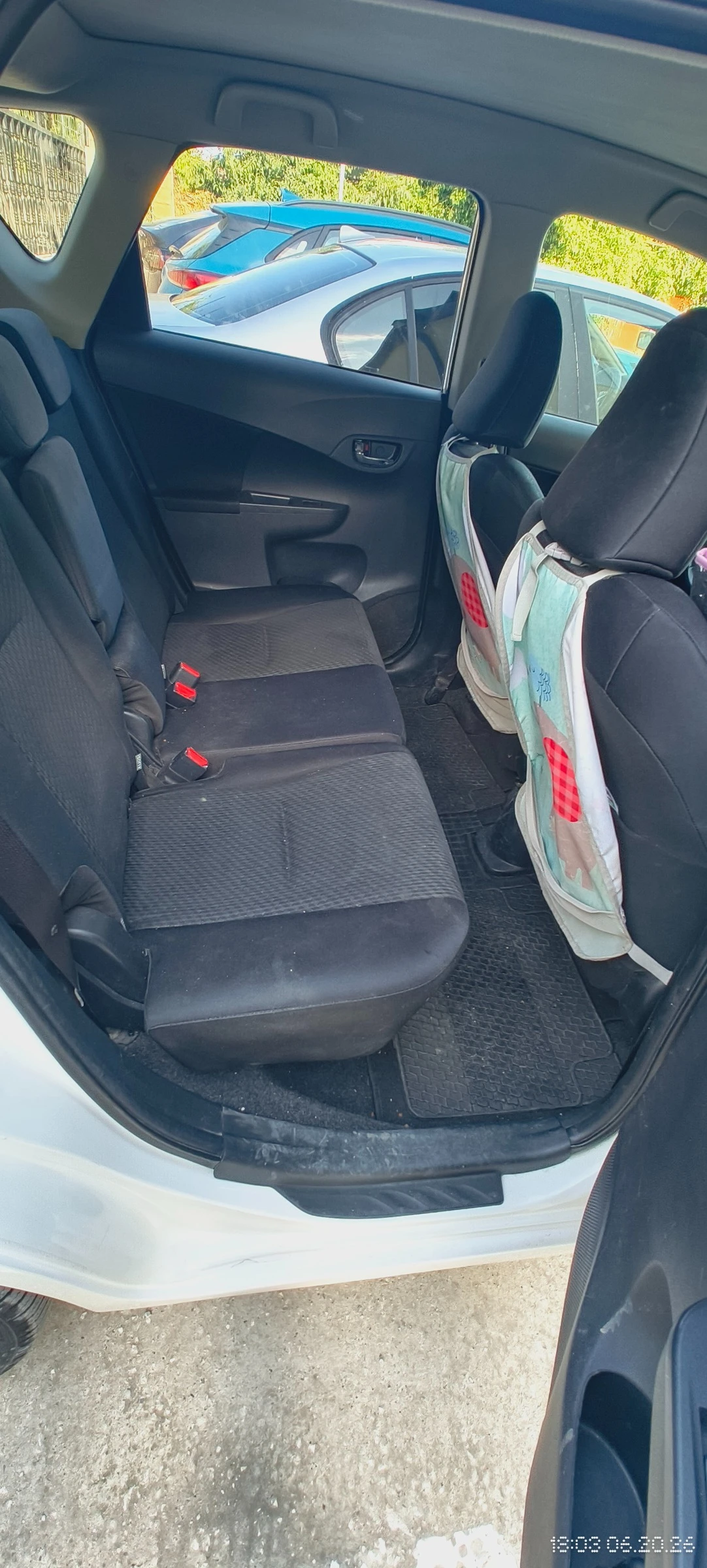 Toyota Verso S, снимка 8 - Автомобили и джипове - 54987794