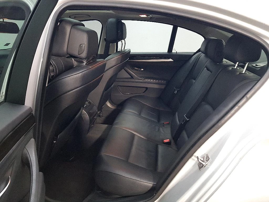 BMW 520 D, снимка 15 - Автомобили и джипове - 55404562