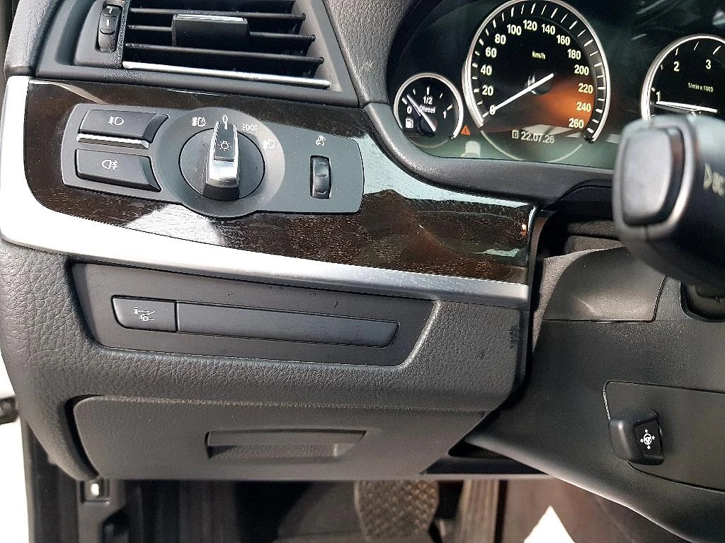 BMW 520 D, снимка 6 - Автомобили и джипове - 55404562
