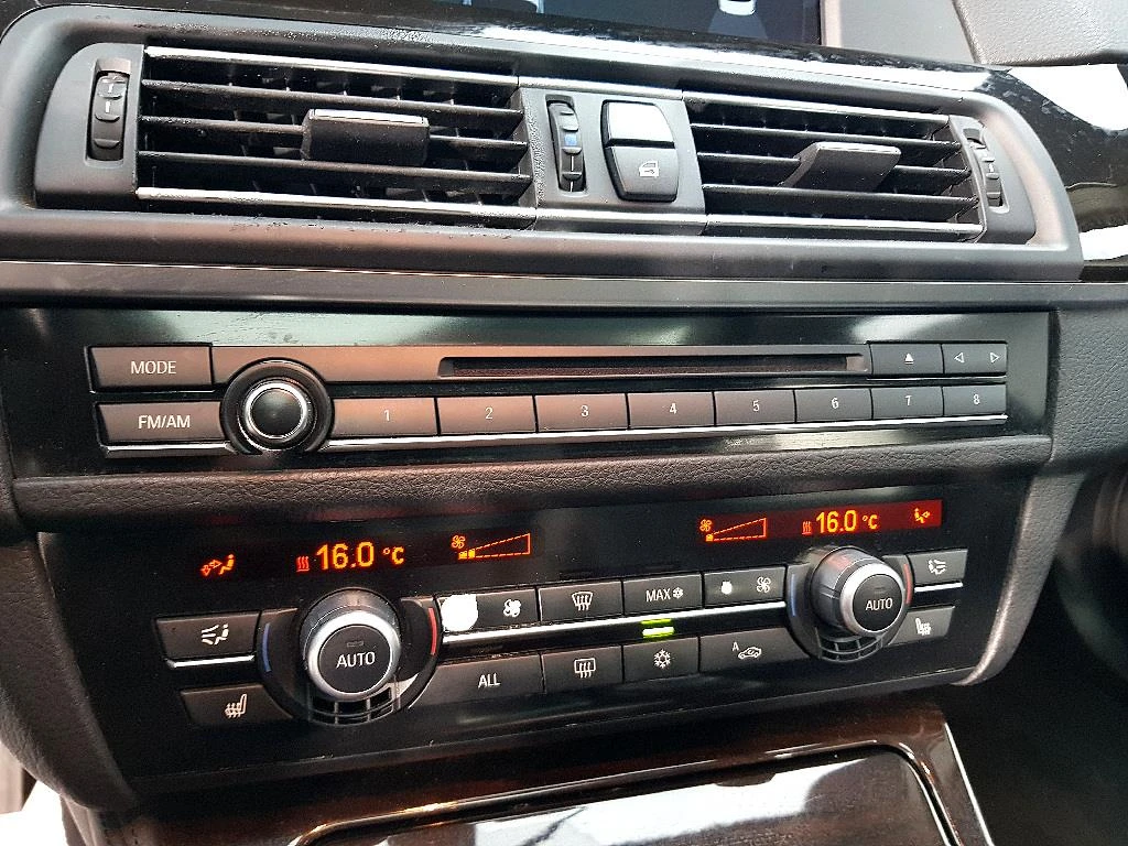 BMW 520 D, снимка 11 - Автомобили и джипове - 55404562
