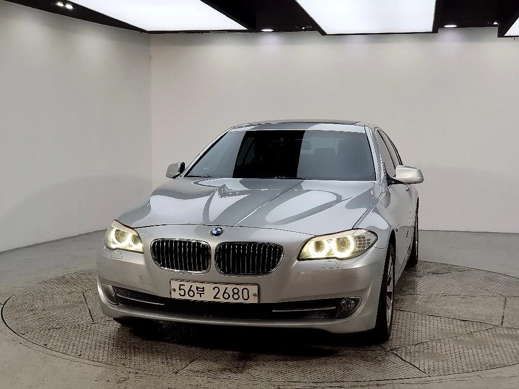 BMW 520 D, снимка 2 - Автомобили и джипове - 55404562