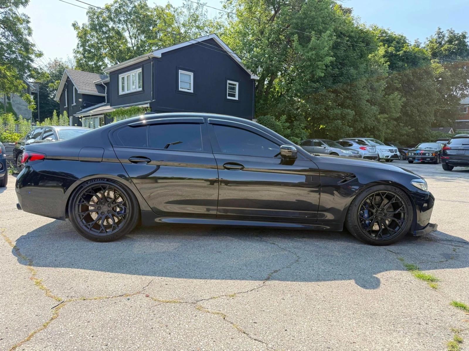 BMW M5 COMPETITION* BOWERS&WILKINS* CARBON* 360* HEAD-UP*, снимка 3 - Автомобили и джипове - 55511047