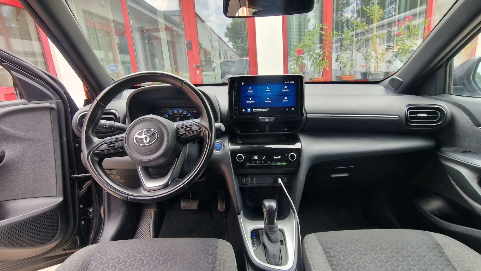 Toyota Yaris, снимка 8 - Автомобили и джипове - 55823124
