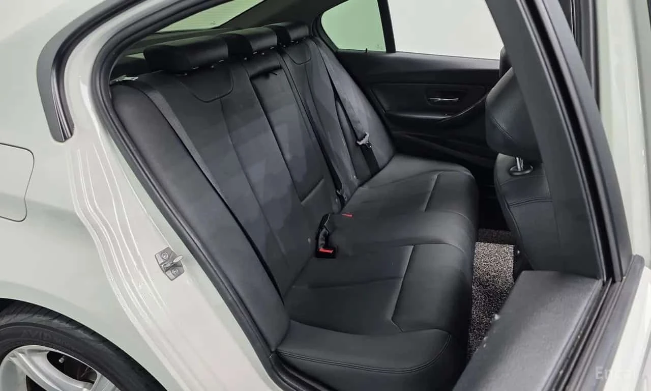 BMW 320 АВТОКРЕДИТ БЕЗ ПЪРВОНАЧАЛНА ВНОСКА, снимка 11 - Автомобили и джипове - 56211461