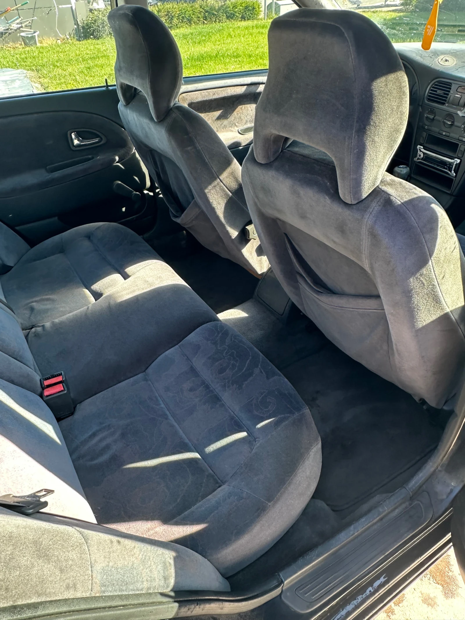 Volvo V40, снимка 8 - Автомобили и джипове - 56635021