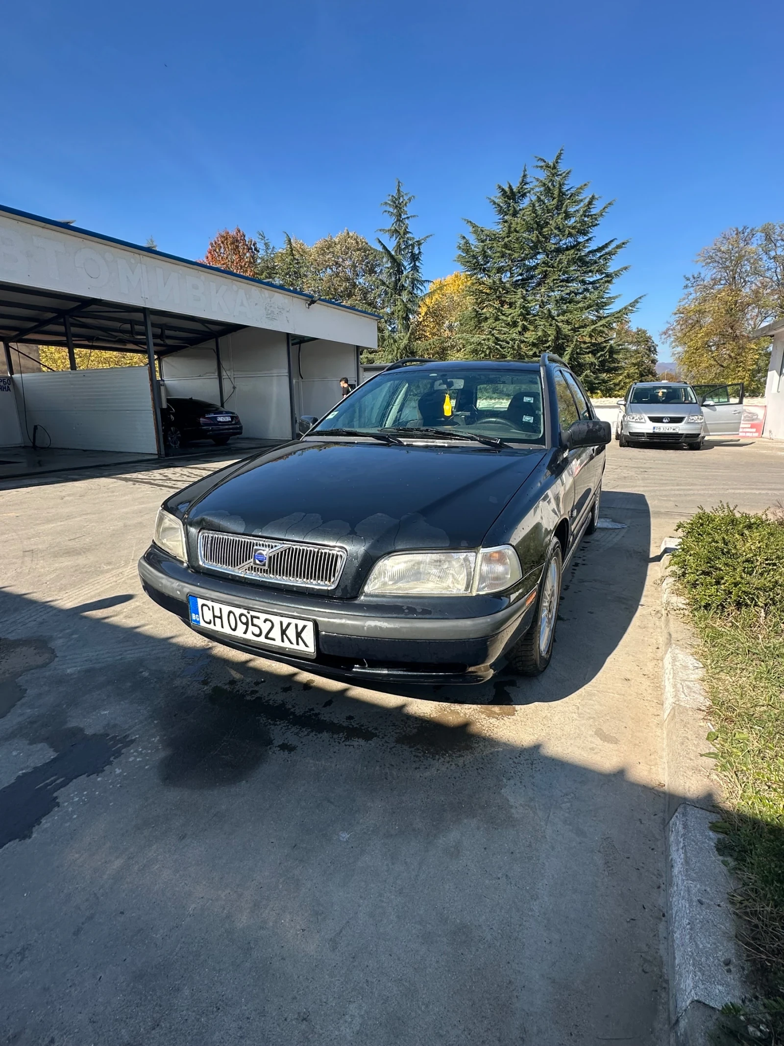 Volvo V40, снимка 2 - Автомобили и джипове - 56635021