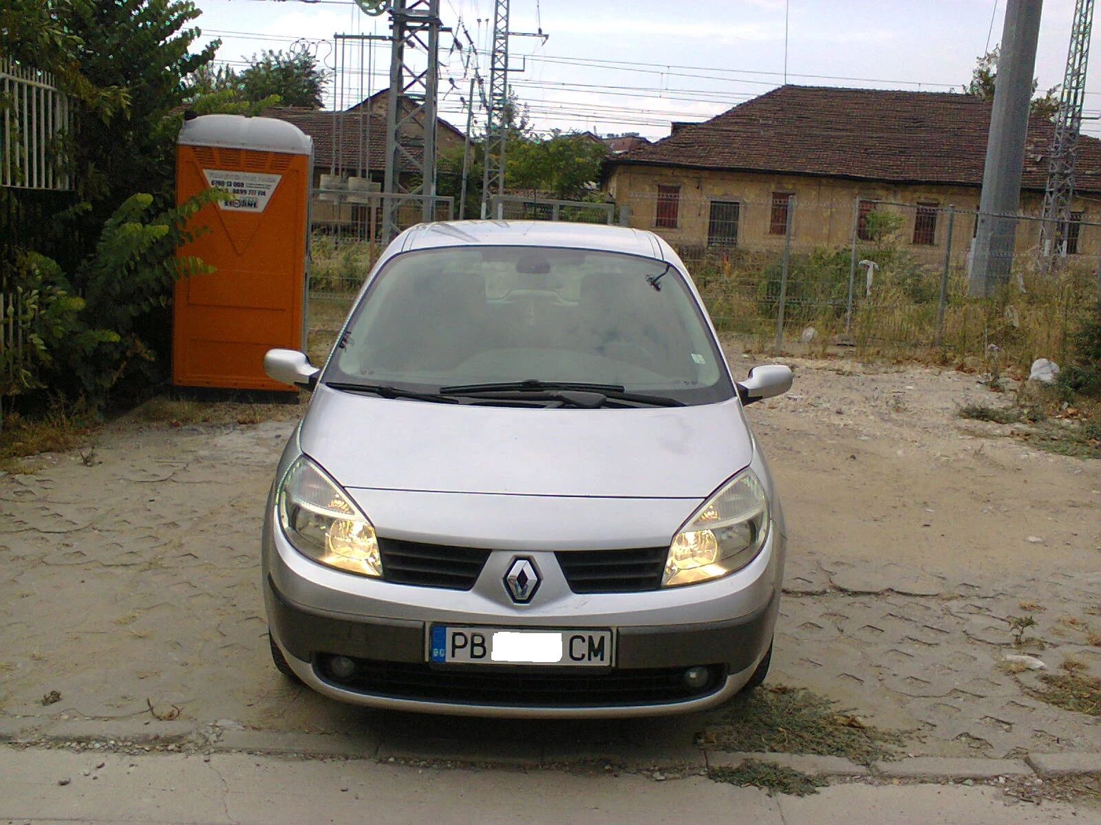 Renault Scenic * KLIMA* , снимка 17 - Автомобили и джипове - 56675065
