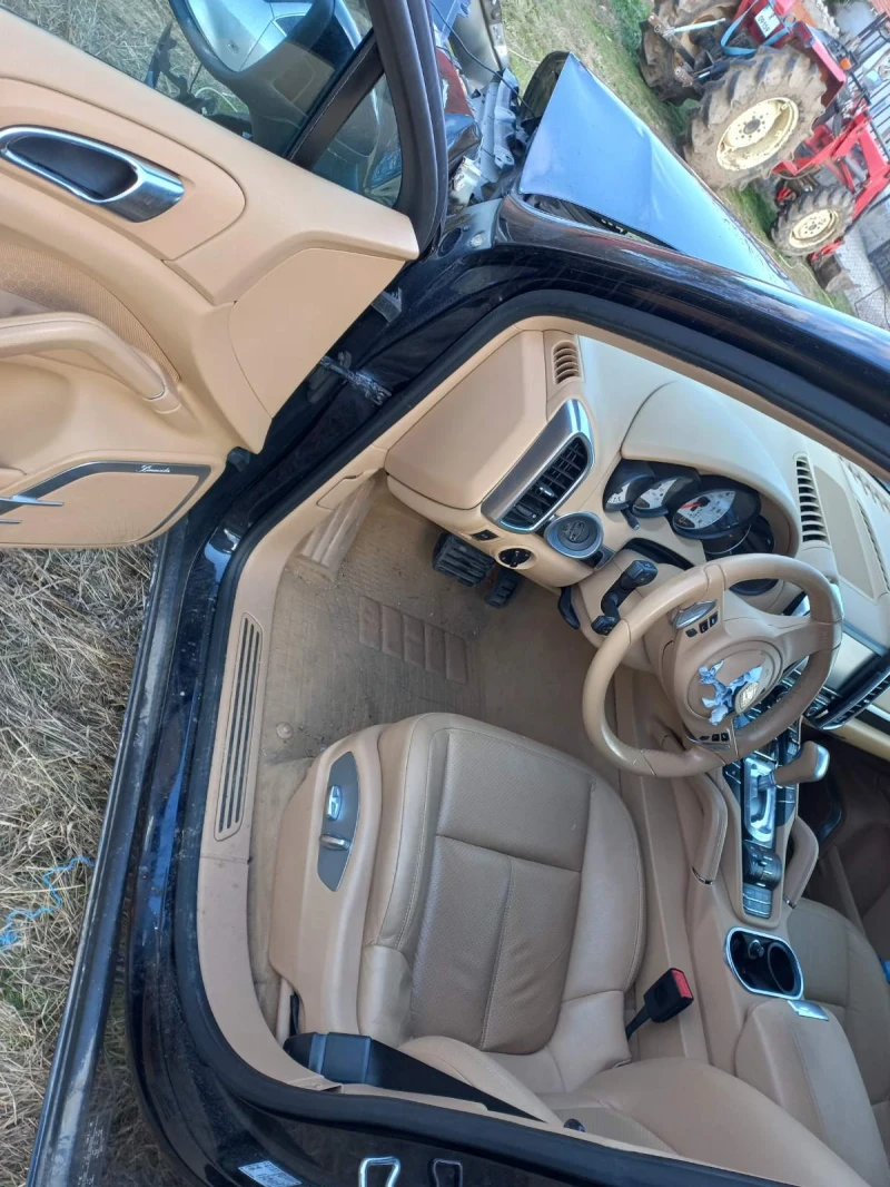 Porsche Cayenne Burmester* GTS, снимка 12 - Автомобили и джипове - 49980745
