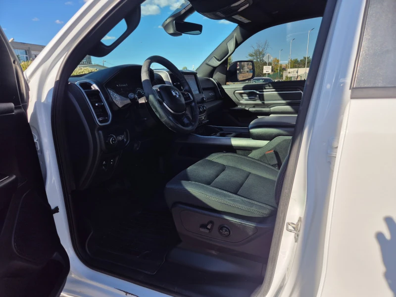 Dodge RAM 1500 BIGHORN, снимка 14 - Автомобили и джипове - 51771482
