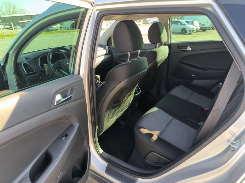 Hyundai Tucson 1.6d-6sk-Navi-Kamera-Keyless-Euro-6D, снимка 16 - Автомобили и джипове - 53190621