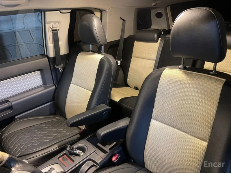 Toyota Fj cruiser, снимка 9 - Автомобили и джипове - 53309310