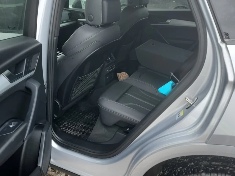Audi Q5 45tfsi * S-Line * Дигитален кокпит * CARFAX * , снимка 9 - Автомобили и джипове - 53378022