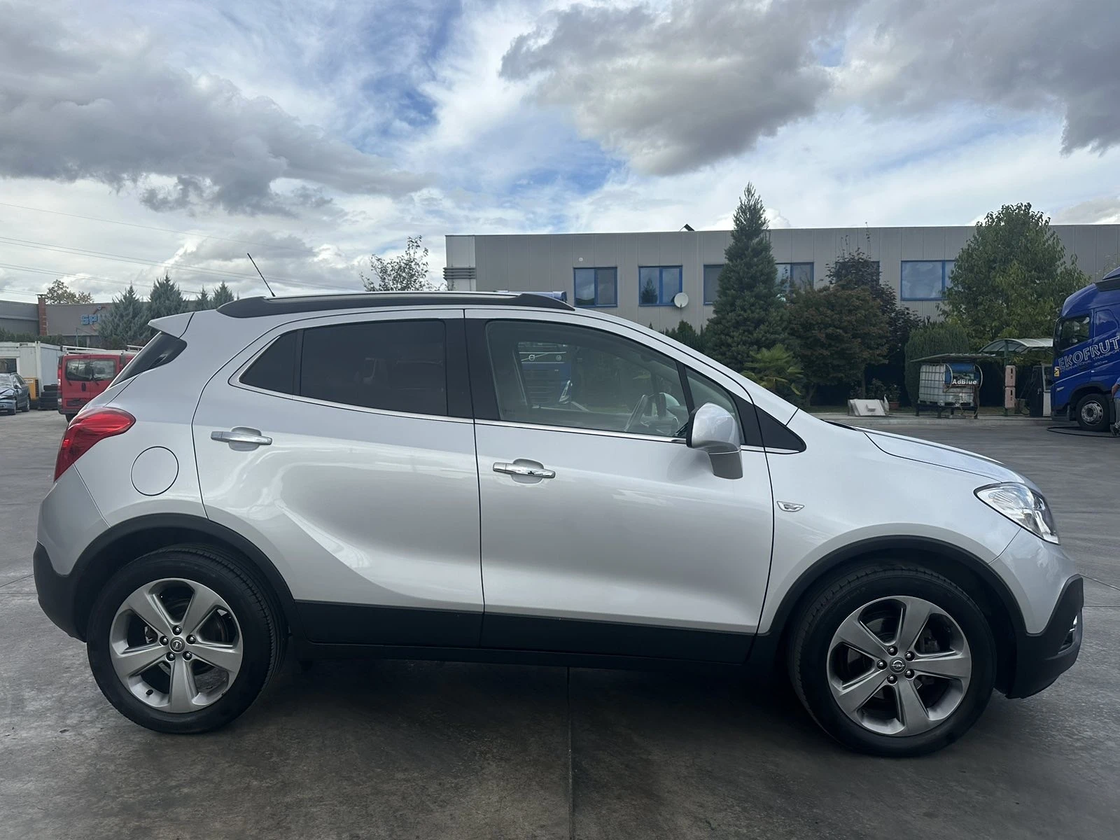 Opel Mokka 1.7 CDTi Като нов!!! 72000км!!! - изображение 3