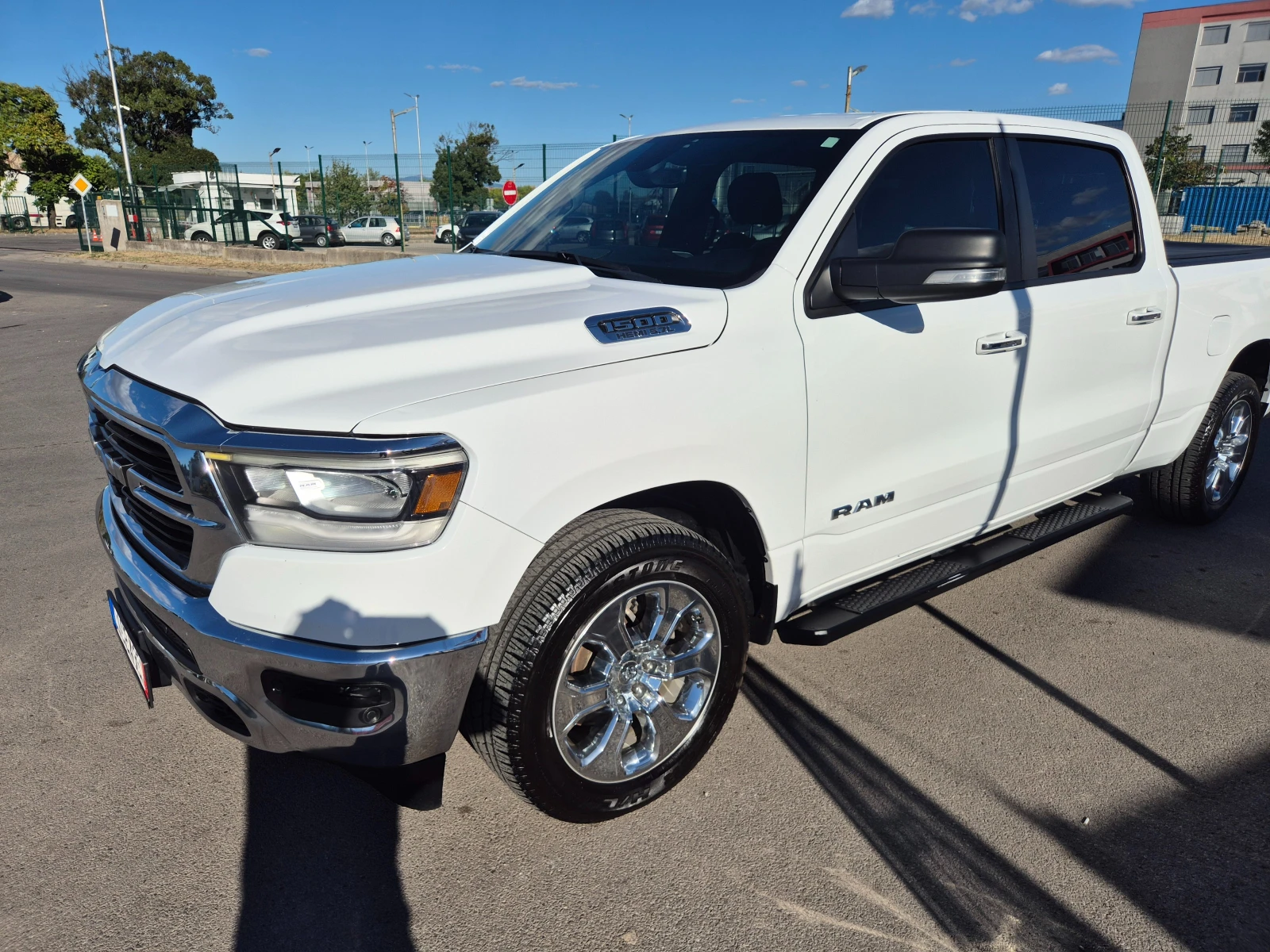 Dodge RAM 1500 BIGHORN - изображение 10