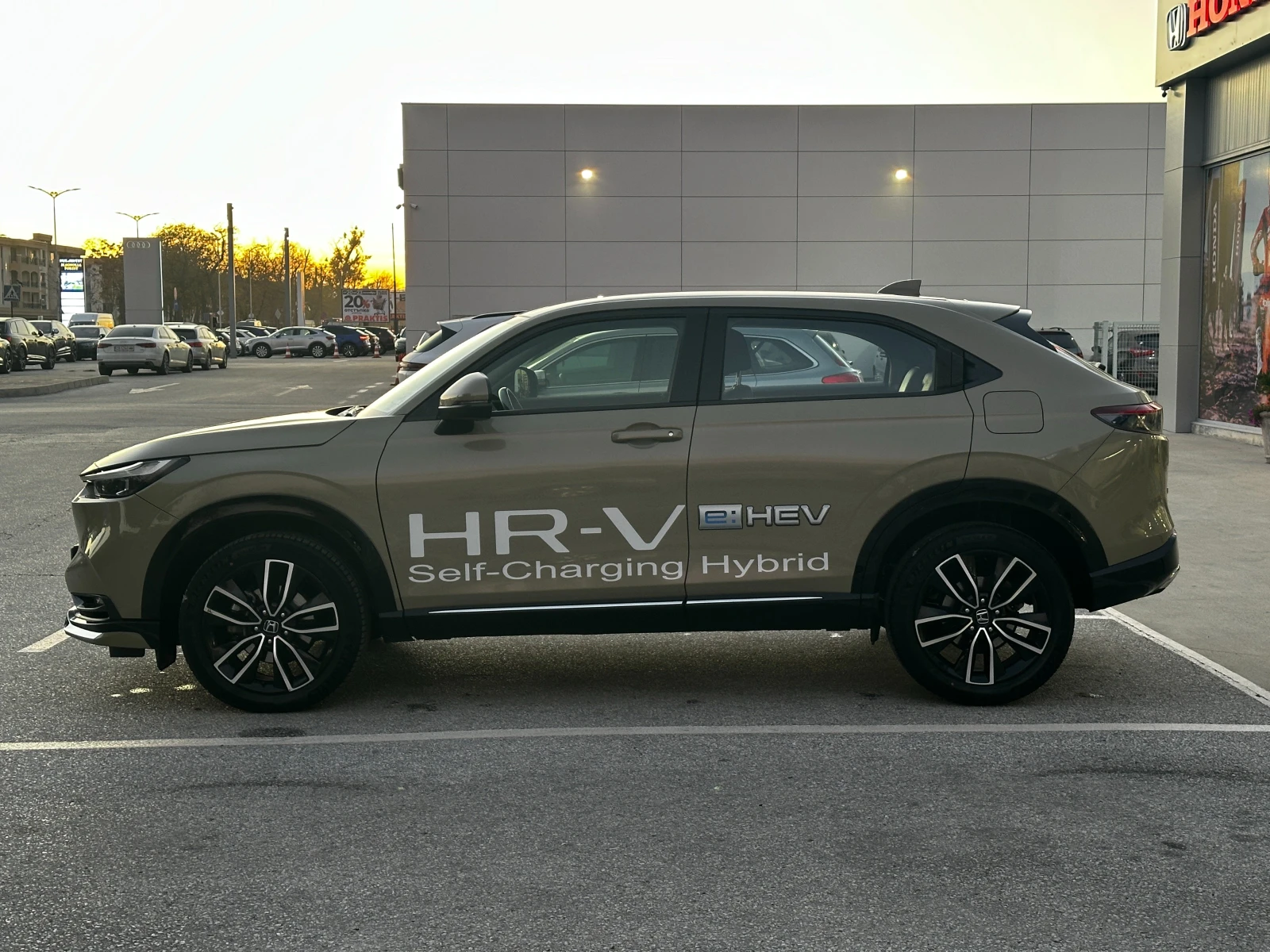 Honda Hr-v 1.5 i-MMD Hybrid Advance - изображение 6