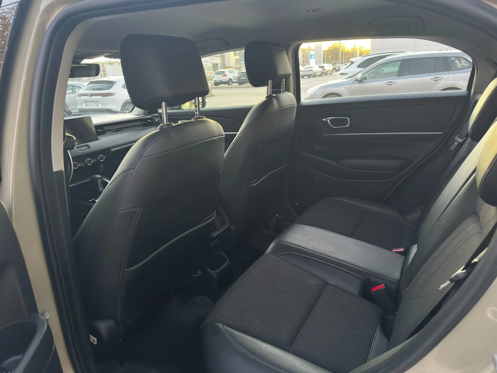 Honda Hr-v 1.5 i-MMD Hybrid Advance - изображение 9