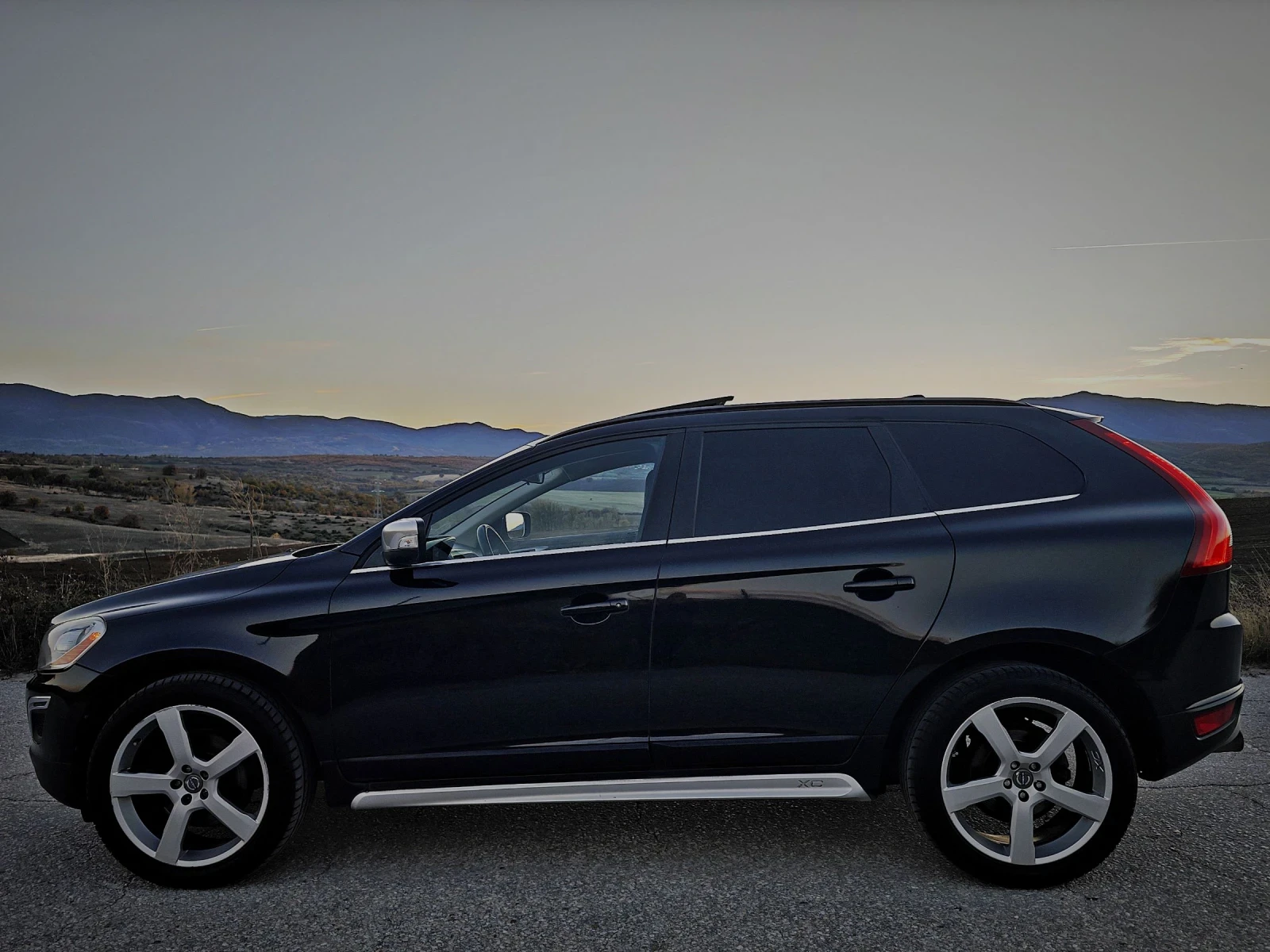 Volvo XC60 * R-DESIGN* Navi* Panorama* FULL*  | Mobile.bg   6