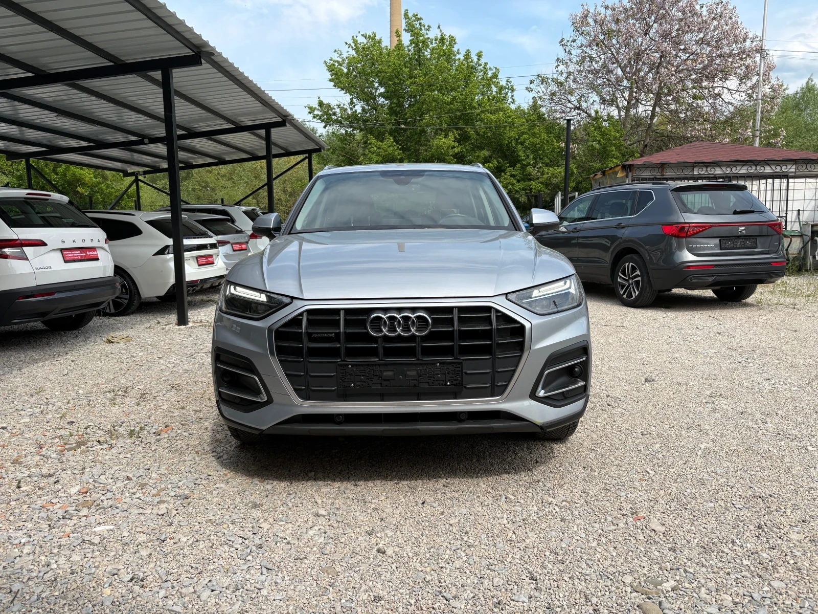 Audi Q5 2.0TDI 2021Г Digital Distr LED Assist, снимка 8 - Автомобили и джипове - 54456056