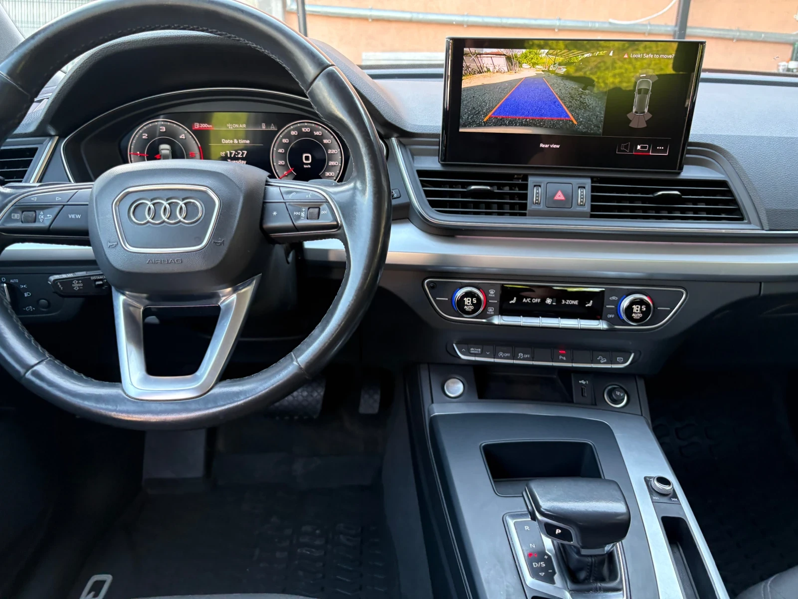 Audi Q5 2.0TDI 2021Г Digital Distr LED Assist, снимка 13 - Автомобили и джипове - 54456056