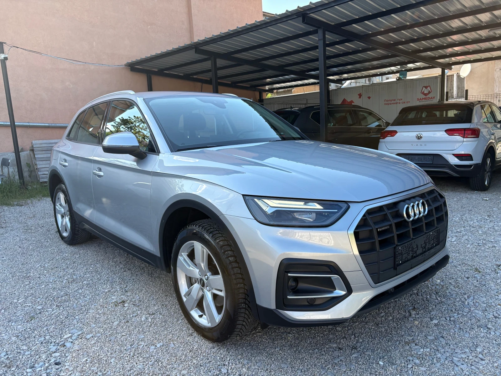 Audi Q5 2.0TDI 2021Г Digital Distr LED Assist, снимка 7 - Автомобили и джипове - 54456056