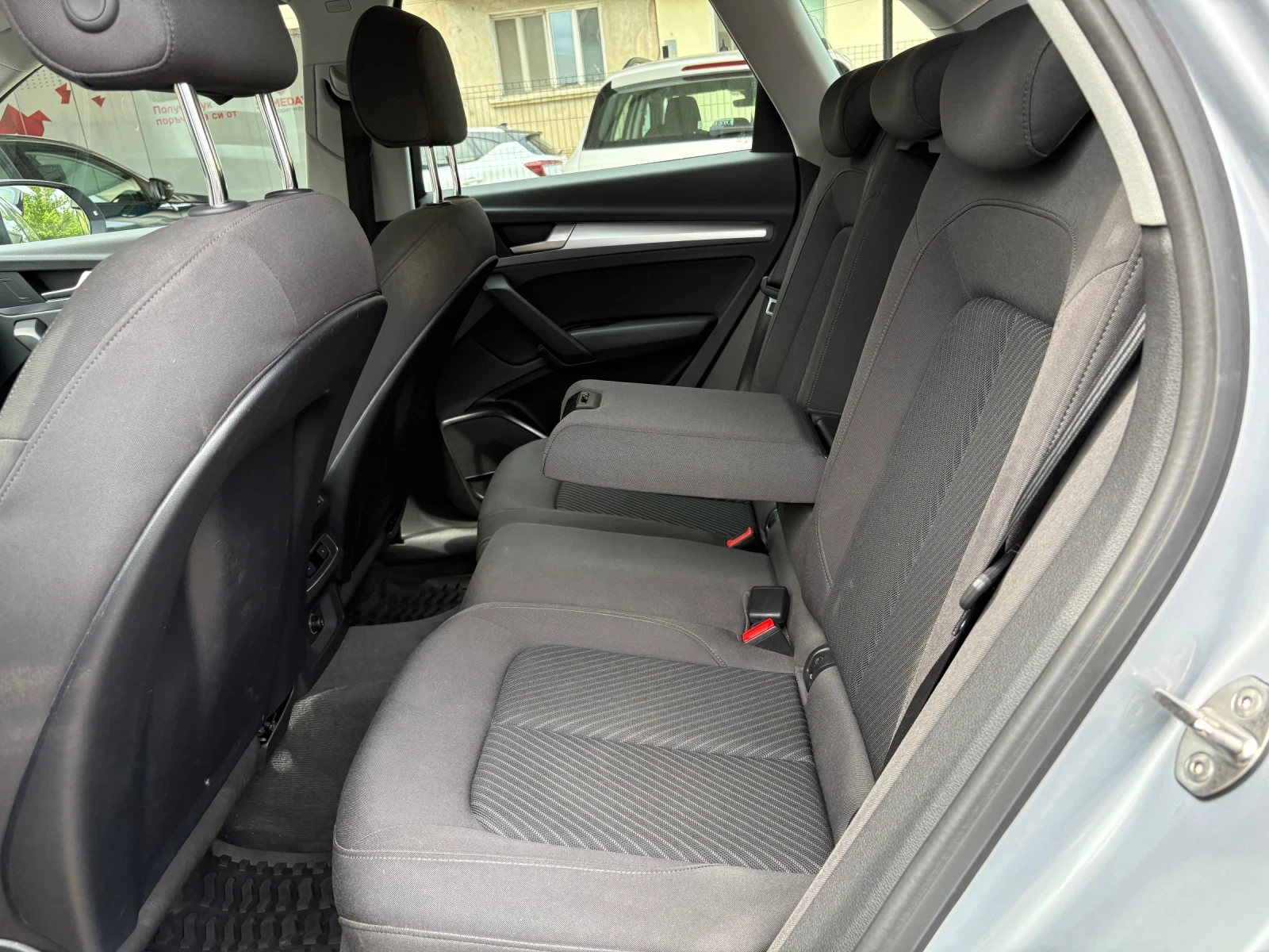 Audi Q5 2.0TDI 2021Г Digital Distr LED Assist, снимка 12 - Автомобили и джипове - 54456056