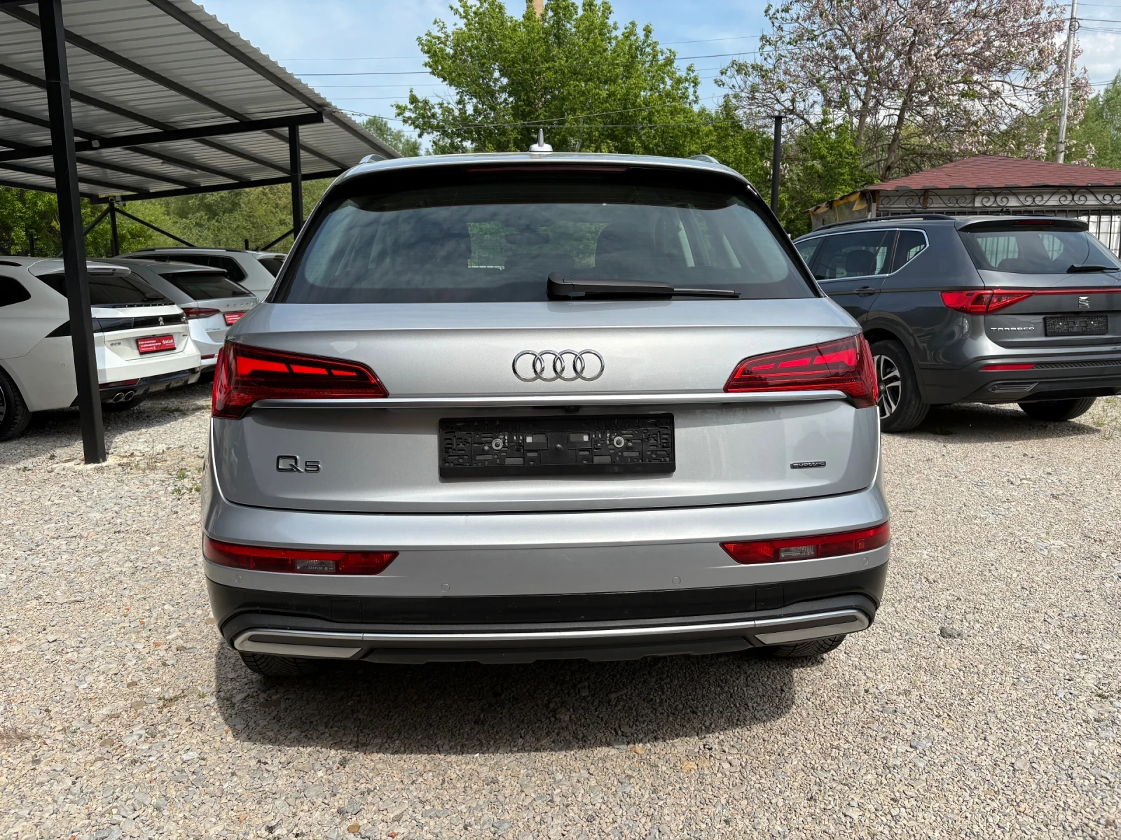 Audi Q5 2.0TDI 2021Г Digital Distr LED Assist, снимка 4 - Автомобили и джипове - 54456056