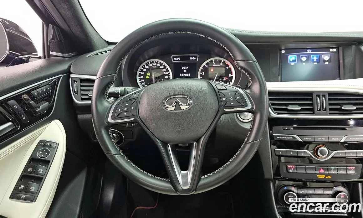 Infiniti Q30 2.0t GALLERY WHITE * БЯЛА КОЖА * ПАНОРАМА * 2КЛЮЧА, снимка 5 - Автомобили и джипове - 54820626
