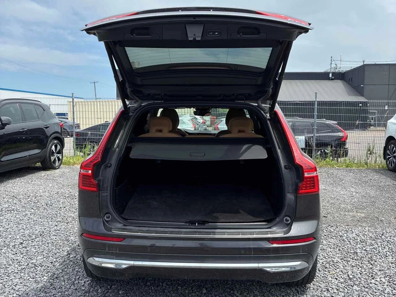 Volvo XC60 * Inscription * CARFAX * ОПЦИЯ ЗА ФИНАНСИРАНЕ, снимка 12 - Автомобили и джипове - 54909751