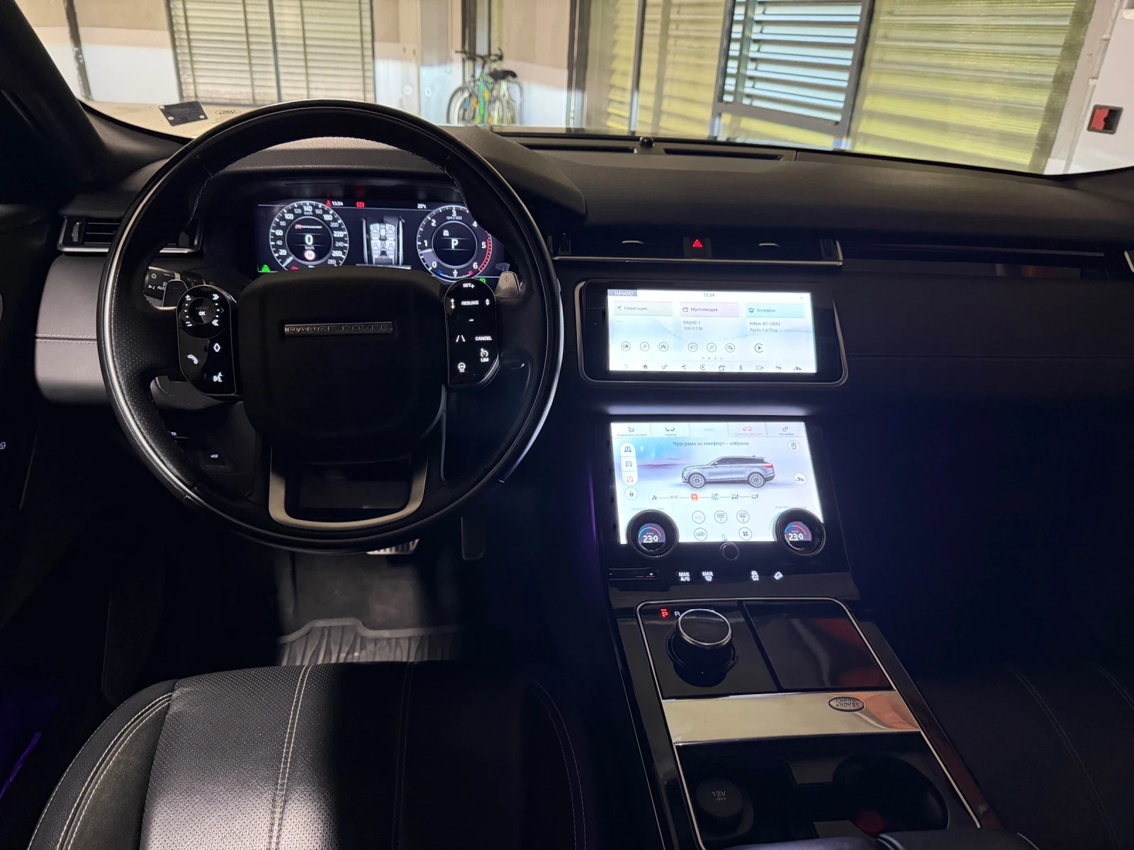 Land Rover Range Rover Velar 3.0 D R-DYNAMIC BLACK LINE, снимка 16 - Автомобили и джипове - 55423343