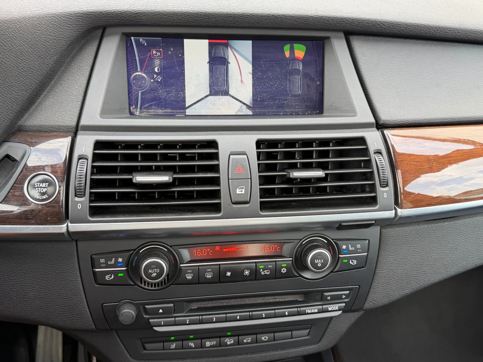 BMW X5 50i* M-Pack* 360cam* Pano* , снимка 14 - Автомобили и джипове - 55665707